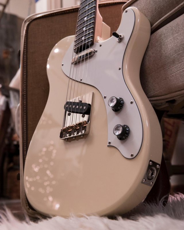 Veritas Custom Guitars Texas Miracle on RigShare